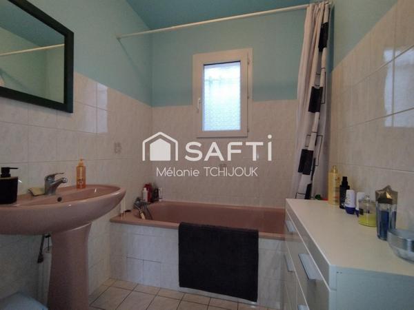 Maison de 4 pièces sur sous-sol total