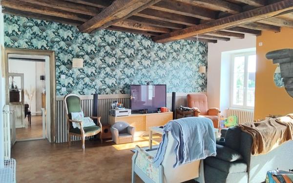 Maison à vendre    6 pièces •  Courgains