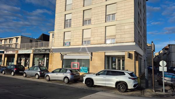 Local commercial Saintes 88.60 m2