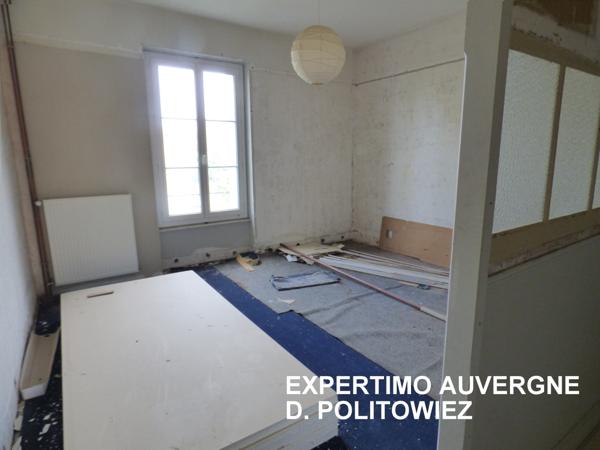 Néris-les-Bains (03310) HOTEL idéal location courte durée (immeuble à caractère commercial)