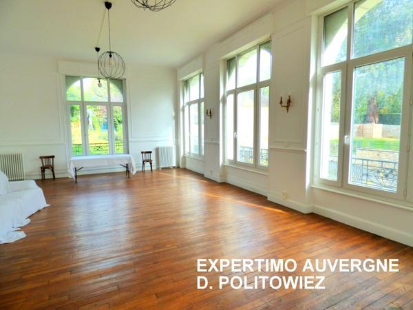 Néris-les-Bains (03310) HOTEL idéal location courte durée (immeuble à caractère commercial)