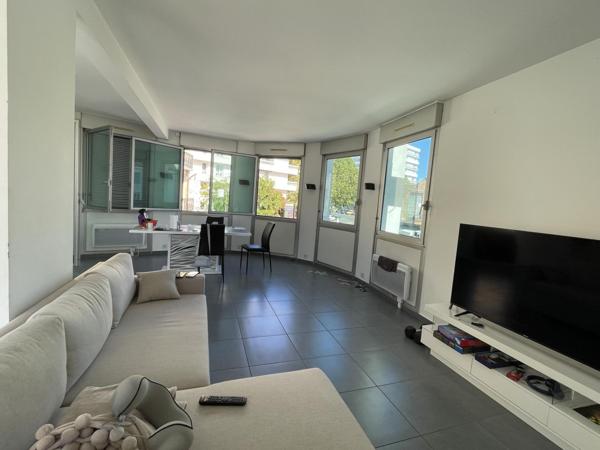 À vendre – Superbe appartement lumineux en centre-ville de Cusset (proche Vichy)