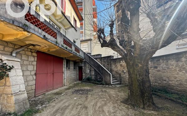 Appartement à vendre    3 pièces • 114,93 m2 Aubenas