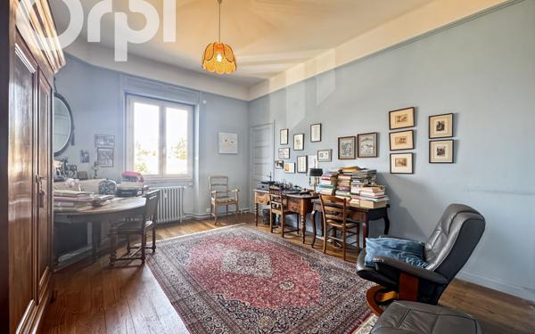Appartement à vendre    3 pièces • 114,93 m2 Aubenas