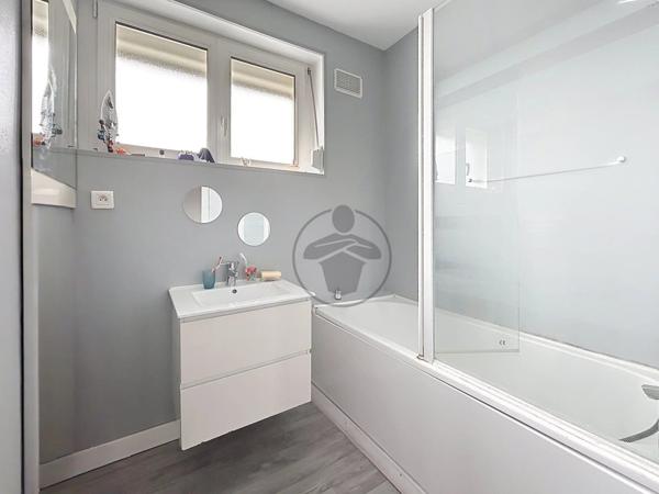 Vente Maison 4 pièces 63 m2 à Saint-Quentin
