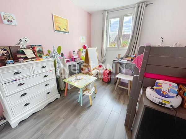 A vendre Maison de 5 pièces de 88 m2 à Plaisir - Quartier de l'Aqueduc