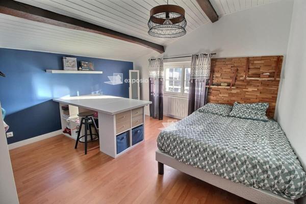 Maison Francois 4 pièce(s) 160 m2