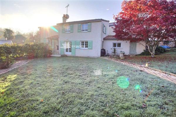 Maison Francois 4 pièce(s) 160 m2