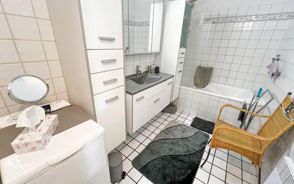 Appartement à vendre    3 pièces •  Biot