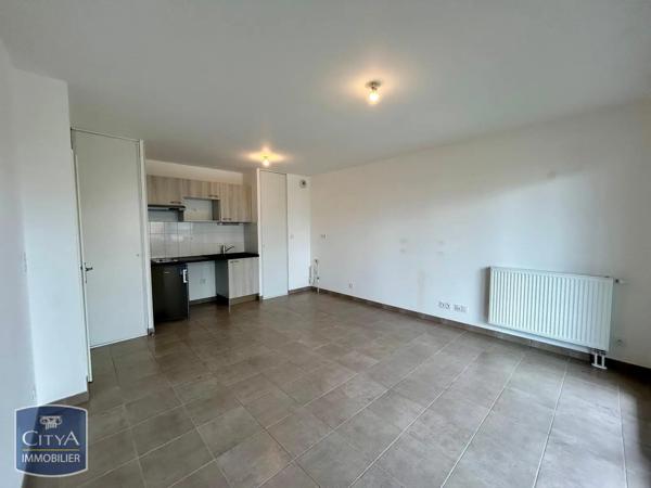 Appartement à louer 2 pièces 40.21m² Montlouis-sur-Loire (37270)