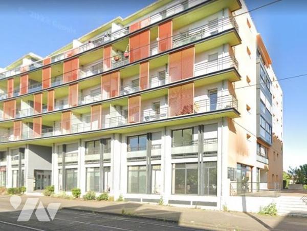 A VENDRE à REZE "Pont Rousseau" Appartement T4 de 84m2 avec terrasse et parking
