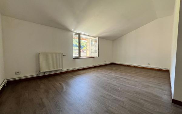 Maison à vendre    4 pièces •  Chevillon