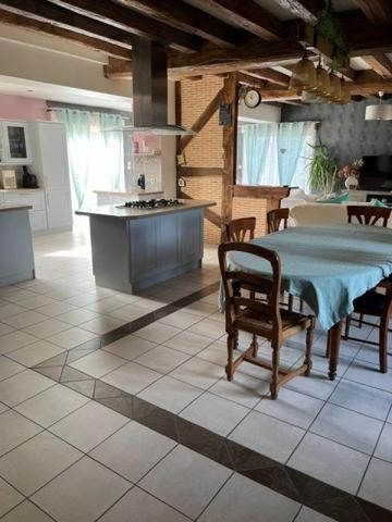 Maison à LE BAILLEUL, 72200 - 7 pièces 224m²