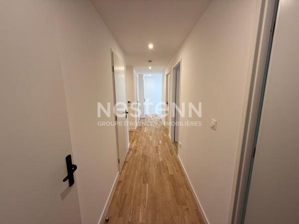 NEUF - Appartement de standing avec balcon - 4 pièces - 107m² - lumineux et calme dans un secteur recherché - vue imprenable sur Rouen - Mont Saint Aignan