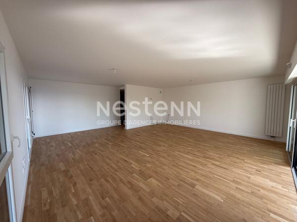 NEUF - Appartement de standing avec balcon - 4 pièces - 107m² - lumineux et calme dans un secteur recherché - vue imprenable sur Rouen - Mont Saint Aignan