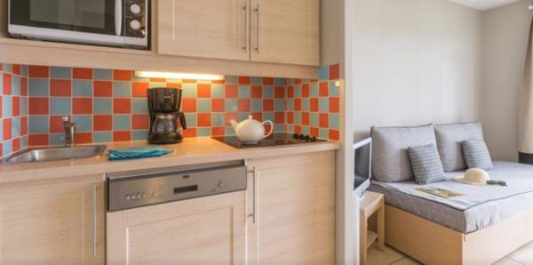 INVESTISSEMENT LOCATIF – PORT EN BESSIN HUPPAIN – Résidence de Tourisme Pierre & Vacances Le Green Beach - 6,28 de rentabilité