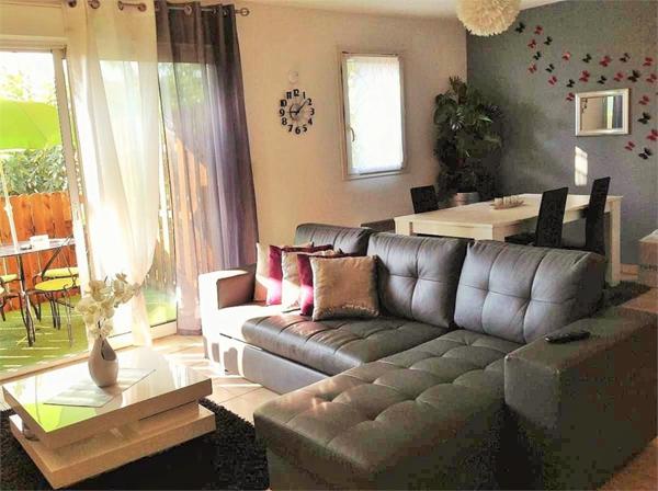 PETITE RESIDENCE AU CALME!