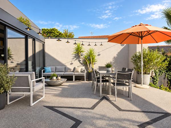 Maison
         7 pièces
        - 168 m² Bien prestige 890 000 € *