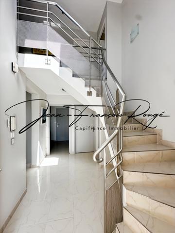 Agneaux, magnifique maison d'architecte de 168 m² avec des prestations de qualité !!!
