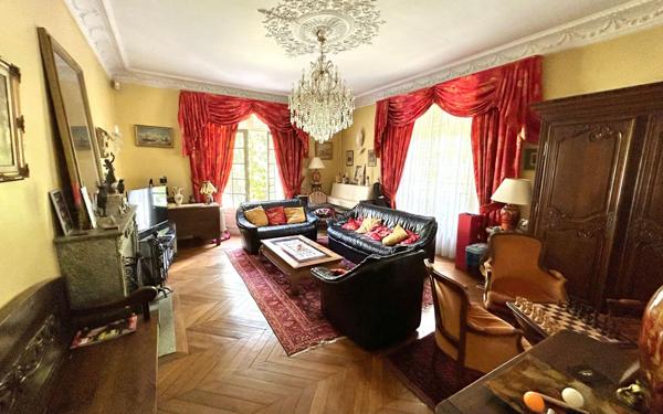 Maison à vendre    9 pièces • 285 m2 Meaux