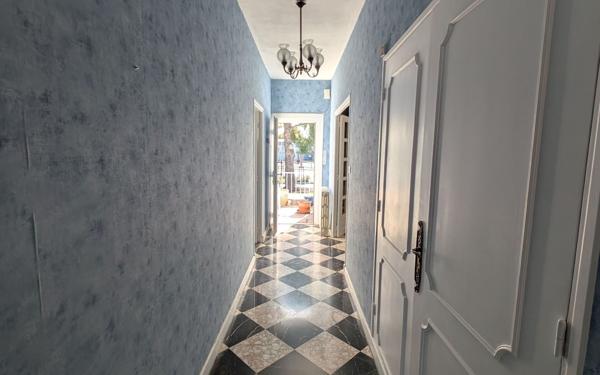 Maison à vendre    6 pièces •  Pézenas