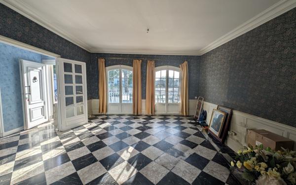 Maison à vendre    6 pièces •  Pézenas