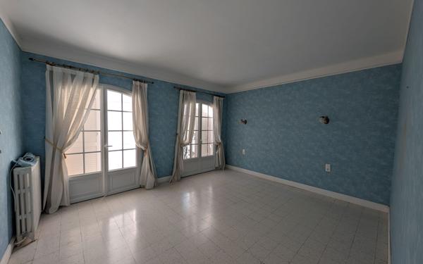 Maison à vendre    6 pièces •  Pézenas