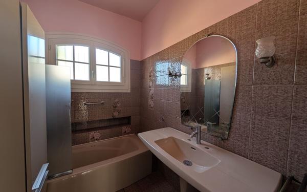 Maison à vendre    6 pièces •  Pézenas