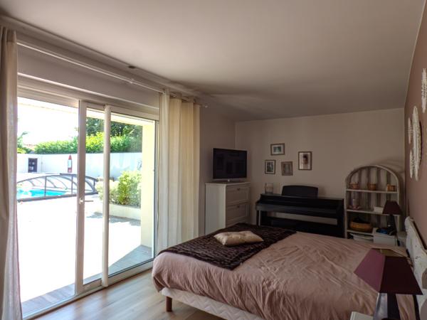 La Roche-sur-Yon (85000) Maison de campagne moderne – 217 m² – 1,8 ha de terrain – La Roche-sur-Yon (85000)