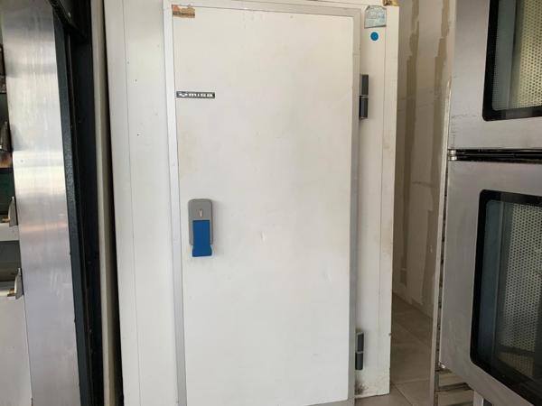 Boulangerie bien située, parking, grande vitrine