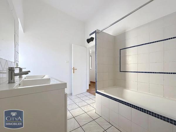 Appartement à louer 3 pièces 69.6m²