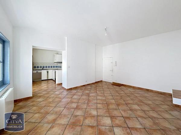 Appartement à louer 3 pièces 69.6m²