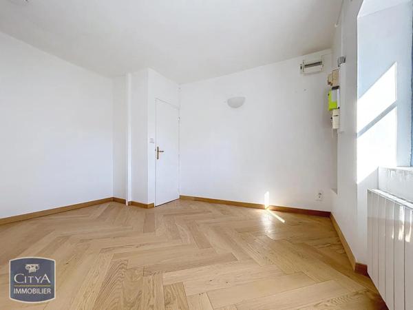 Appartement à louer 3 pièces 69.6m²