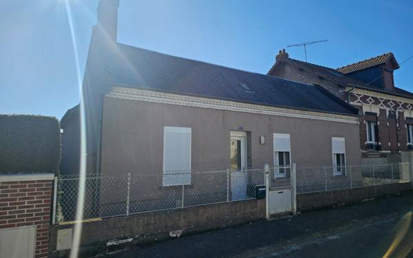 Maison à vendre    2 pièces •  Charmes