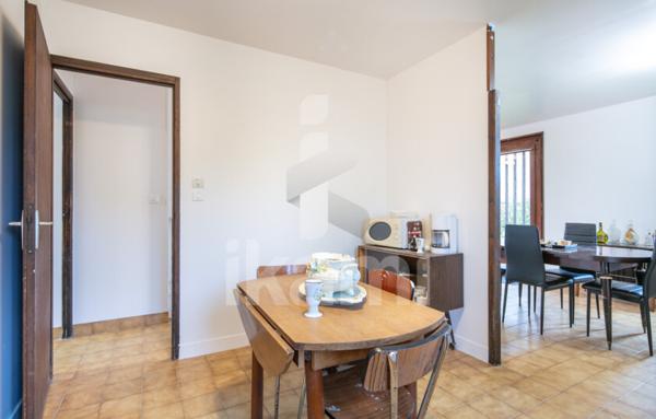 MAISON DE PLAIN-PIED AVEC JARDIN GENISSIEUX