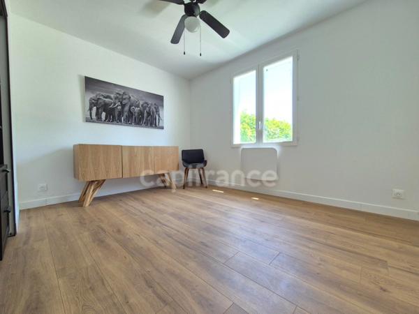 Maison à vendre 6 pièces SEMUSSAC (17) - Grand garage