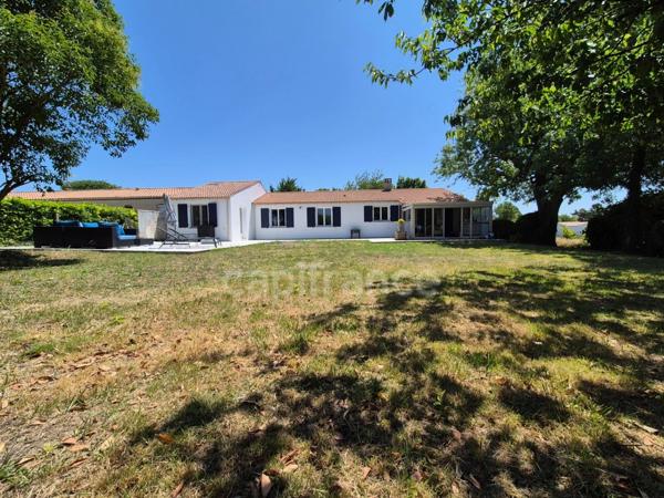 Maison à vendre 6 pièces SEMUSSAC (17) - Grand garage