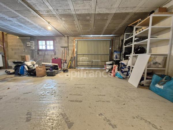 Maison à vendre 6 pièces SEMUSSAC (17) - Grand garage