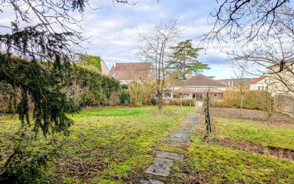 Maison à vendre    4 pièces • 141,27 m2 Saint-Thibault-des-Vignes