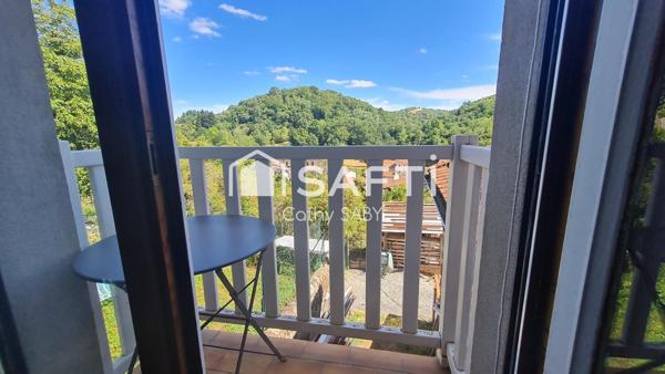 Maison de ville bien entretenue et superbe vue