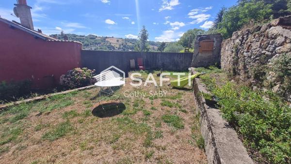 Maison de ville bien entretenue et superbe vue