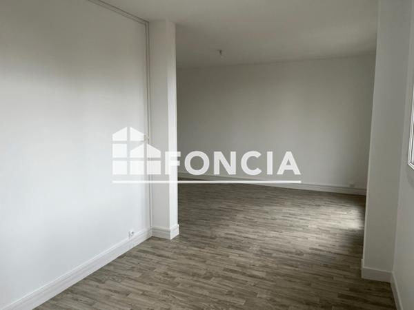 Location Appartement 4 pièces 68.75 m² - RUE DE LA SABLONNIERE Dreux 28100