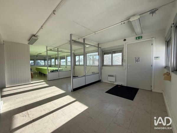 Location bureaux 74 m² Boissy-sous-Saint-Yon