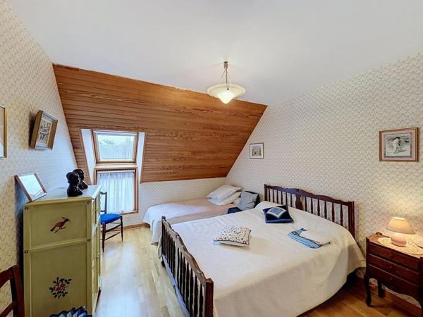 EXCLUSIVITÉ LARMOR-PLAGE : Maison familiale de 4 chambres dans un quartier calme avec jardin et garage