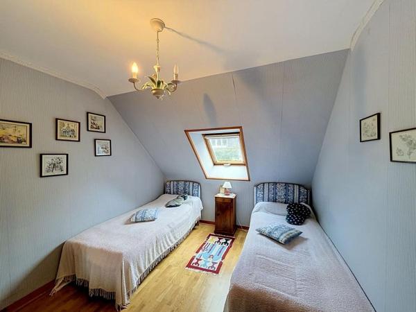 EXCLUSIVITÉ LARMOR-PLAGE : Maison familiale de 4 chambres dans un quartier calme avec jardin et garage