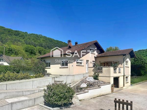 Maison familiale avec accès plain-pied / PMR – piscine – triple garage – terrain plat