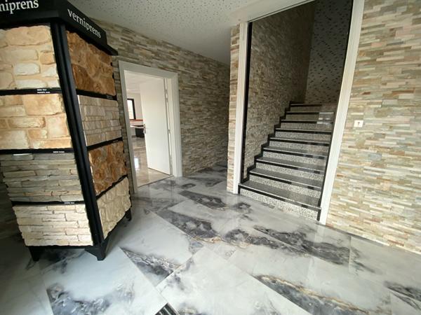 À LOUER - BUREAU - MENNECY