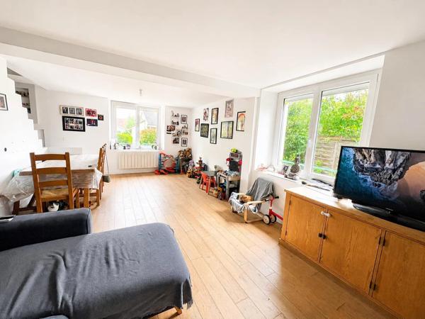 Vente                                                      Maison
                        
                     5 pièces                      110 m2                     à Fontenay-Trésigny