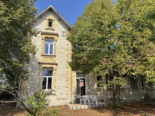 Maison de caractère avec six chambres, idéale pour une famille ou maison secondaire