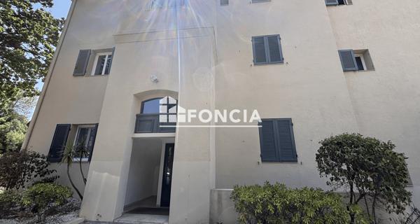À vendre Studio 21.93 m² - Hyères 83400